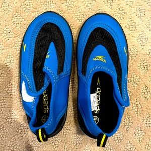 Toddler Boys Speedo Water Shoes, size M (5/6)